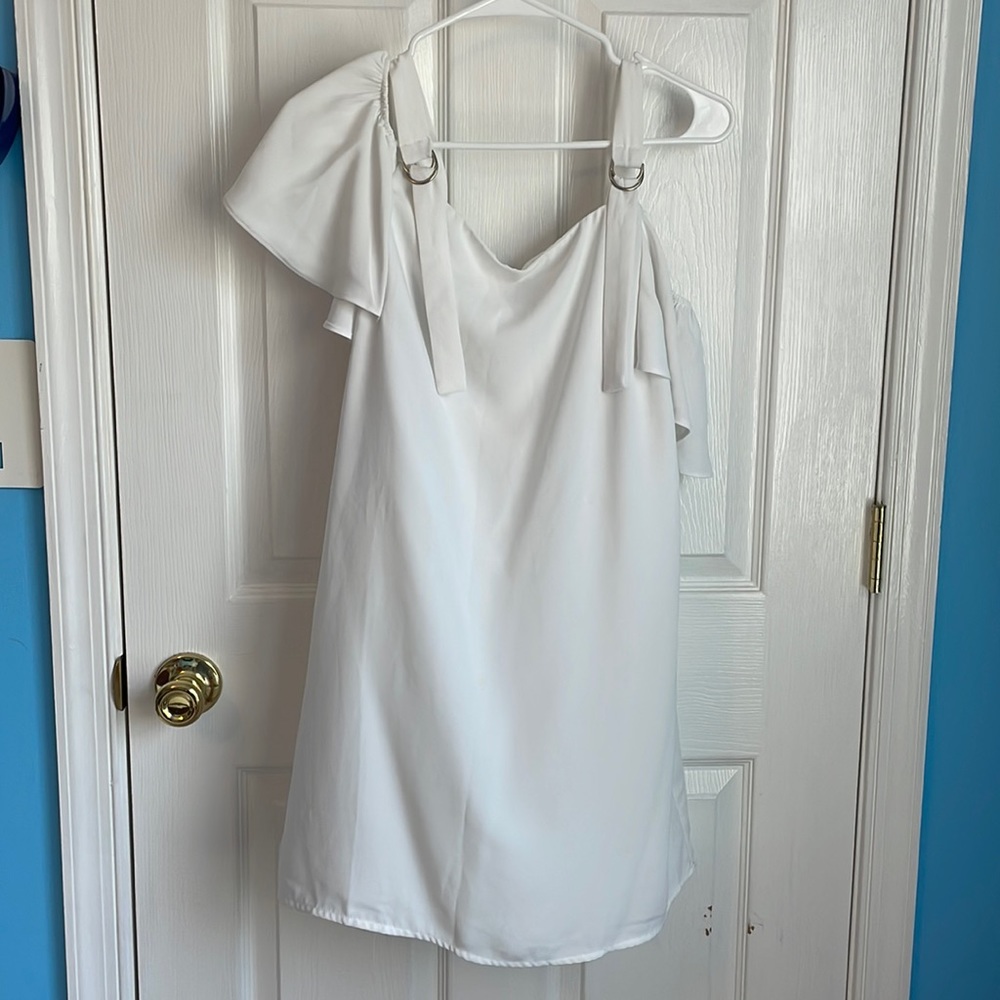Forever 21 off the shoulder/strap Dress